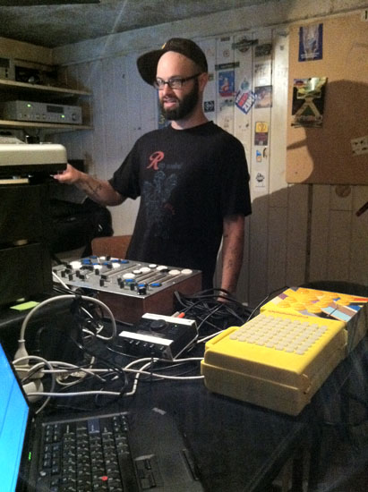 647 DFM radio 2